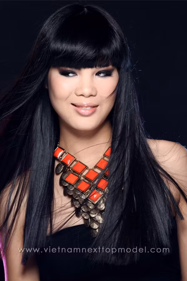 Thí sinh Top model đọ vẻ nam tính, so vẻ quyến rũ ảnh 2