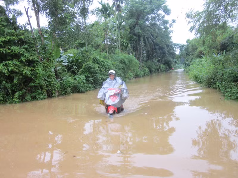 Mưa lớn, nhiều bản làng bị nhấn chìm, 8 người thương vong ảnh 4
