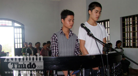 Giết người, cướp của để lấy tiền "cày game" ảnh 1