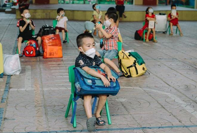 Số lượng trẻ em điều trị Covid-19 và trẻ em phải cách ly tăng do dịch Covid-19 diễn biến phức tạp