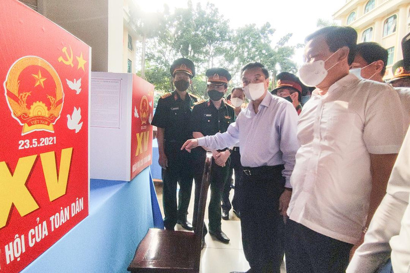 Chủ tịch UBND TP Hà Nội đặc biệt lưu ý đảm bảo giãn cách 2m tại các điểm bầu cử