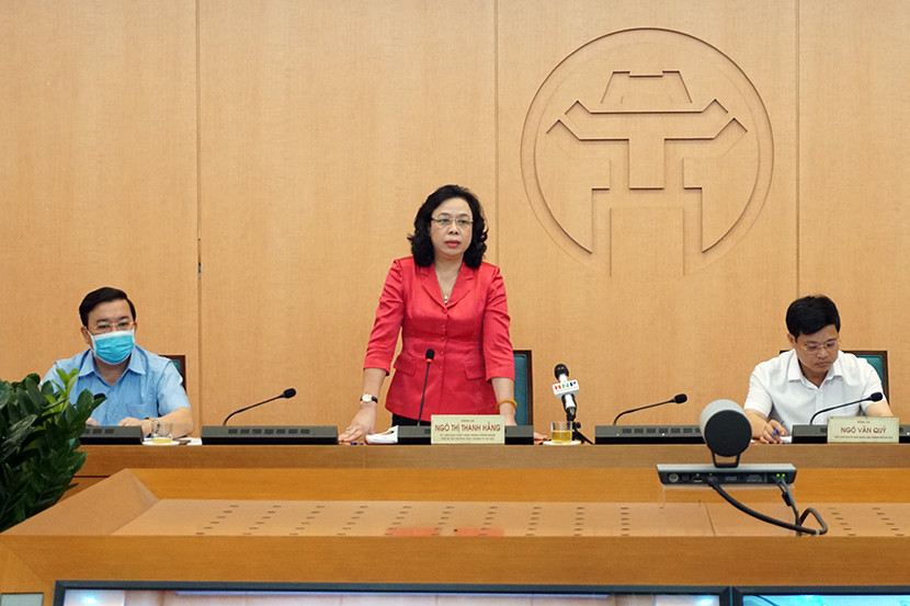 Phó Bí thư Thường trực Thành ủy Ngô Thị Thanh Hằng chỉ đạo tại phiên họp