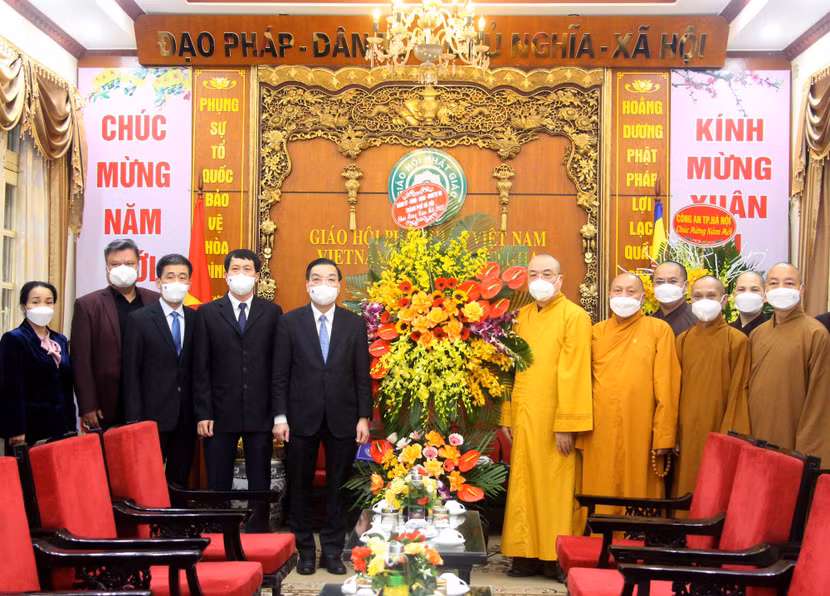 Chủ tịch UBND TP Hà Nội chúc tết cảm ơn tăng ni phật tử chung tay chống dịch Covid-19