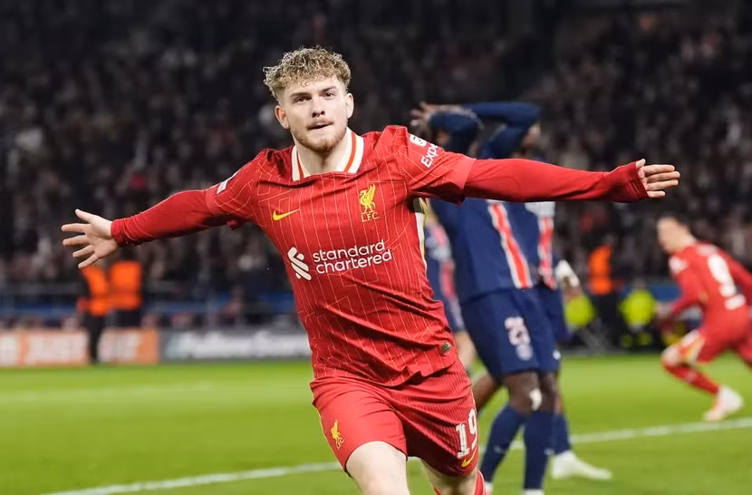 Liverpool bị ép cả trận nhưng vẫn thắng PSG