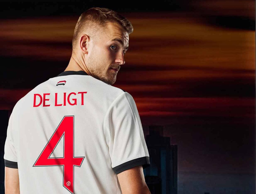 De Ligt bị chê là trung vệ hạng hai