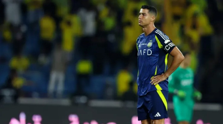Ronaldo ghi bàn nhưng bất lực trong việc giúp Al Nassr vô địch Siêu cúp Ronaldo ghi bàn nhưng bất lực trong việc giúp Al Nassr vô địch Siêu cúp