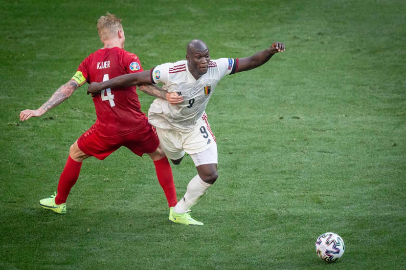 Lukaku và ĐT Bỉ chơi dưới sức trước Đan Mạch trong 45 phút đầu tiên