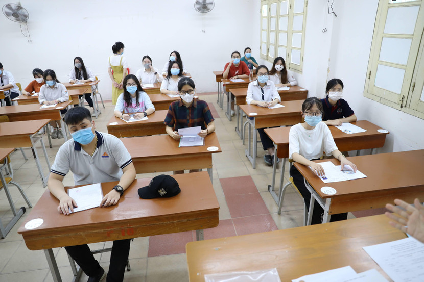 Hà Nội dùng phòng điều hành thông minh giám sát lớp học đến cổng trường trong kỳ thi tốt nghiệp THPT 2022