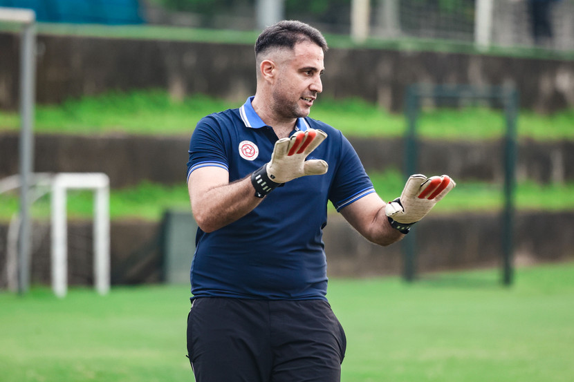 HLV thủ môn Guilherme Almeida của Thể Công Viettel HLV thủ môn Guilherme Almeida của Thể Công Viettel