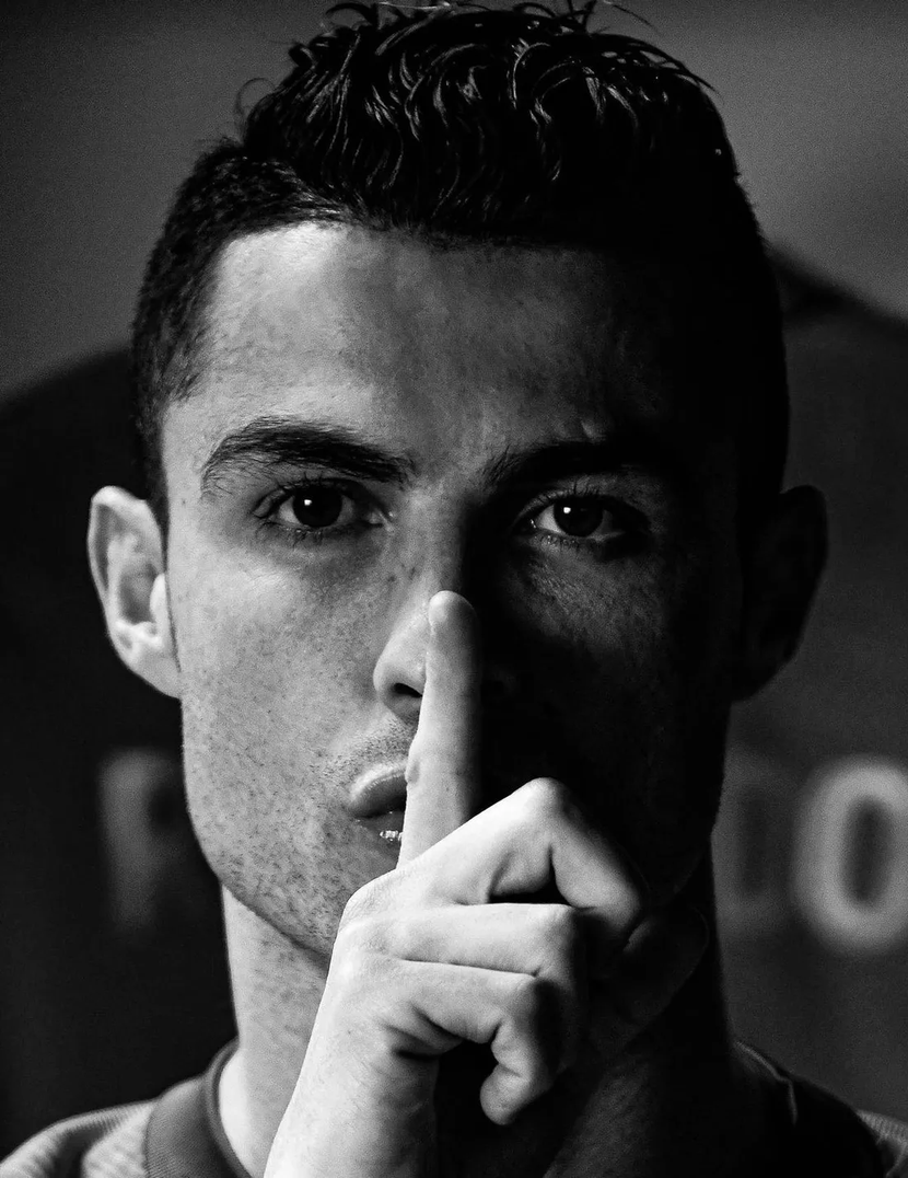 Ronaldo gửi thông điệp muốn truyền thông "im tiếng" về tương lai của mình Ronaldo gửi thông điệp muốn truyền thông "im tiếng" về tương lai của mình