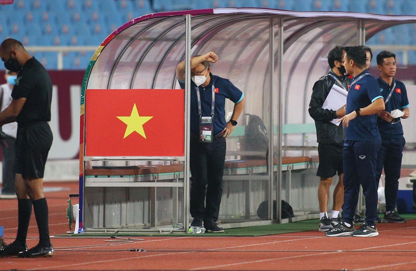 HLV Park bồn chồn không yên chờ kết quả...