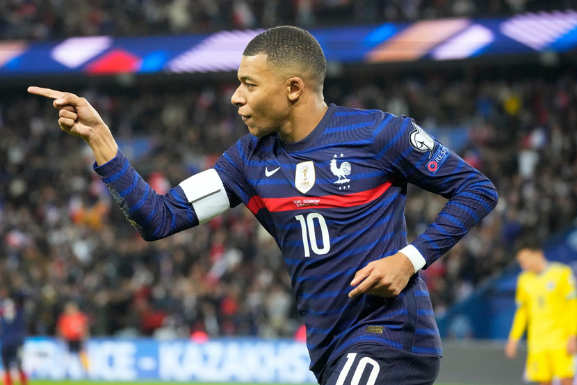 Mbappe thăng hoa trong ngày đưa tuyển Pháp đi tiếp Mbappe thăng hoa trong ngày đưa tuyển Pháp đi tiếp