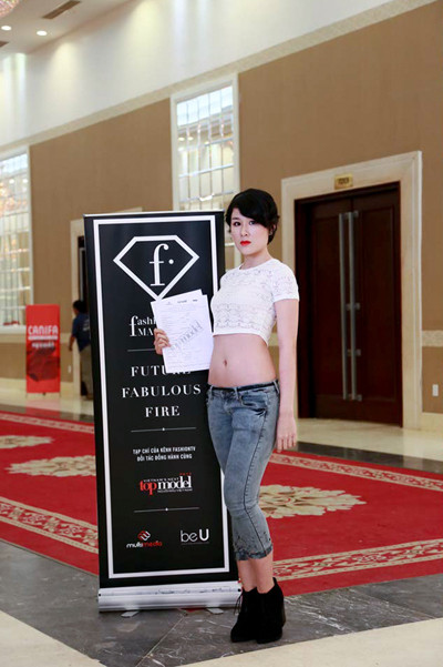 Thí sinh Top model 2013 gây ấn tượng bằng đủ "chiêu" ảnh 7