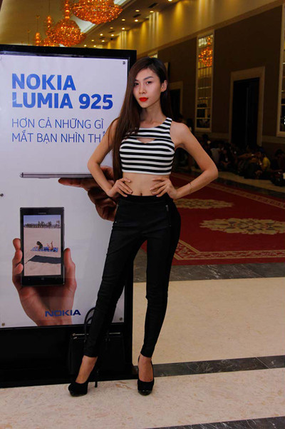 Thí sinh Top model 2013 gây ấn tượng bằng đủ "chiêu" ảnh 13