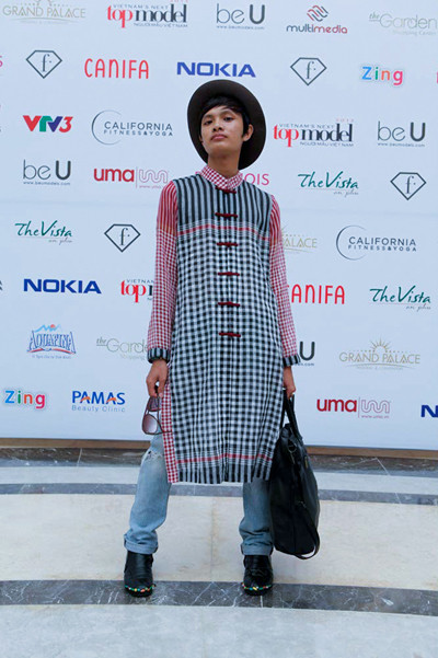 Thí sinh Top model 2013 gây ấn tượng bằng đủ "chiêu" ảnh 20