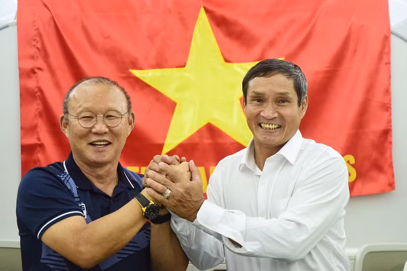 Thành công của HLV Mai Đức Chung với bóng đá nữ không thua kém so với HLV Park Hang-seo cùng bóng đá nam