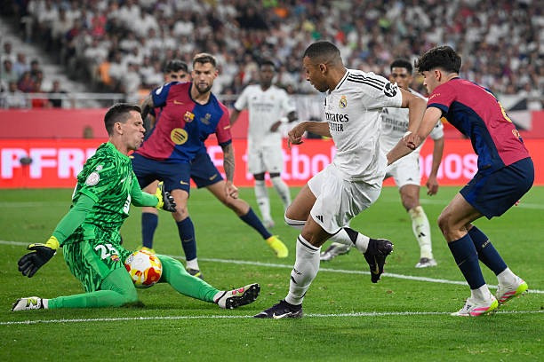 Real và Barca tạo nên trận chung kết hấp dẫn Real và Barca tạo nên trận chung kết hấp dẫn