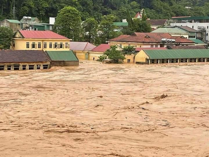 Các xã miền núi tỉnh Nghệ An thiệt hại nặng nề do hoàn lưu bão số 3