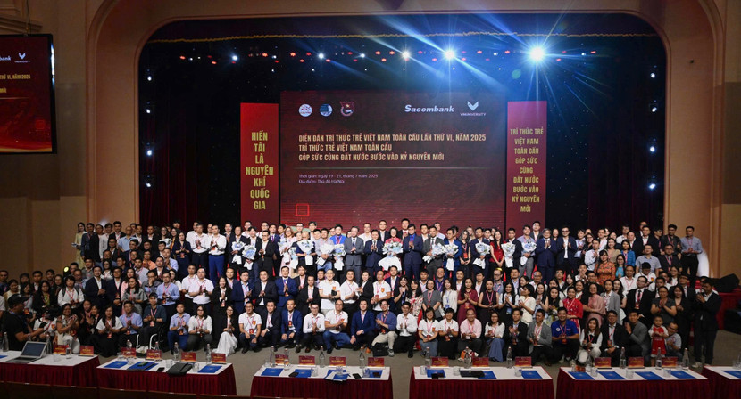 Các đại biểu chụp ảnh lưu niệm Các đại biểu chụp ảnh lưu niệm