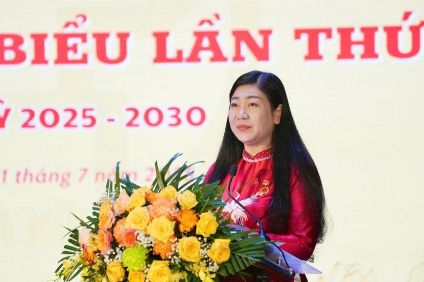 Bí thư Đảng uỷ, Chủ tịch Ủy ban MTTQ Việt Nam TP Hà Nội Nguyễn Lan Hương phát biểu khai mạc Đại hội