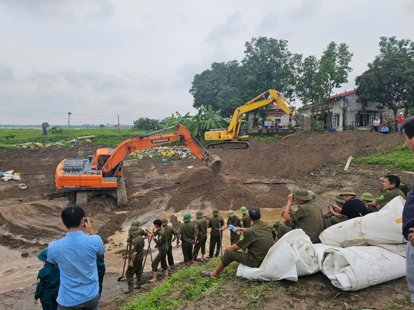Sự cố mạch đùn, mạch sủi tại tuyến đê tả Cầu, Bắc Ninh