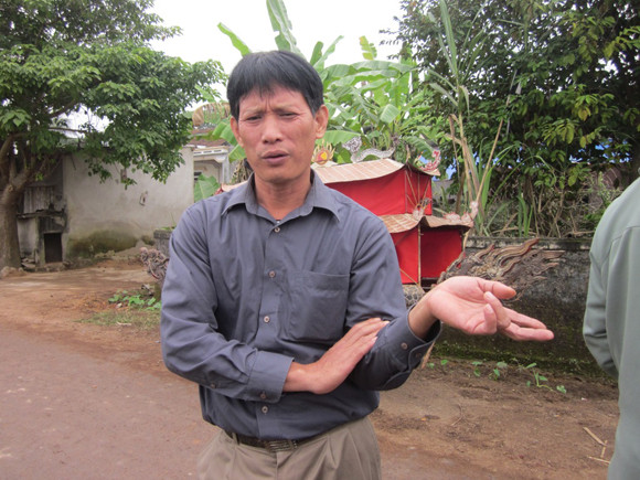 Ông Phan Công Triều người cho mượn thang và phát hiện ông Nam có nhiều biểu hiện khác thường kể lại sự việc