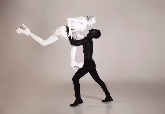 Thanh Hằng lạnh lùng loại một lúc 4 thí sinh "không biết hôn" ảnh 11