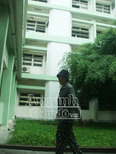 Tự tử, cụ ông nhảy từ tầng 4 bệnh viện ảnh 1