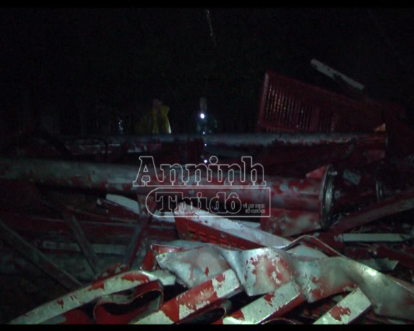 Quảng Bình: Tan hoang sau bão số 10 ảnh 10