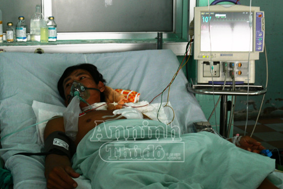 Ghen tuông, vợ đâm thủng tim chồng ảnh 1