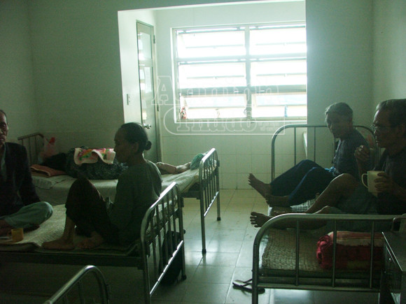 Tự tử, cụ ông nhảy từ tầng 4 bệnh viện ảnh 2