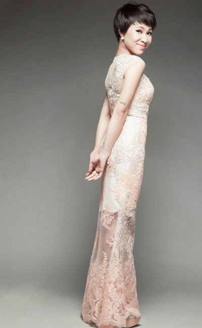 "Chia tay" Quốc Trung, Uyên Linh tự làm show riêng ảnh 2