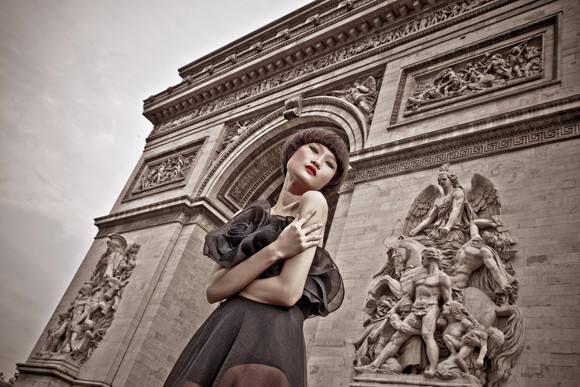 Kha Mỹ Vân đầy mê hoặc trong trang phục đen ảnh 9 Kha Mỹ Vân đầy mê hoặc trong trang phục đen ảnh 9