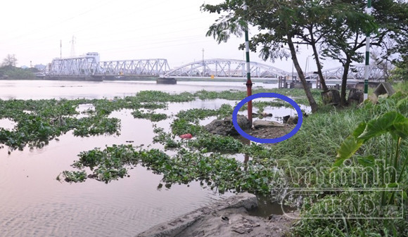 Phát hiện thi thể một phụ nữ trôi sông, tay bị trói ảnh 1