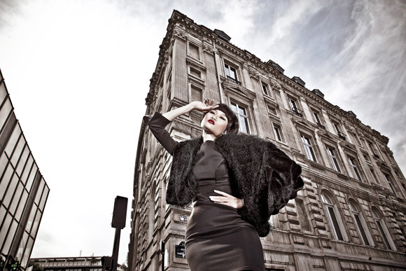 Kha Mỹ Vân đầy mê hoặc trong trang phục đen ảnh 6 Kha Mỹ Vân đầy mê hoặc trong trang phục đen ảnh 6