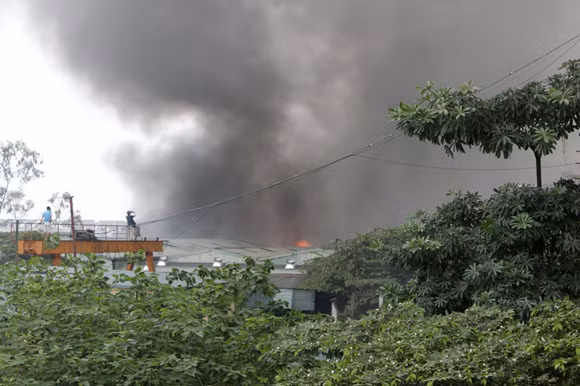 Toàn cảnh đám cháy lớn xảy ra tại công ty Diana ảnh 4