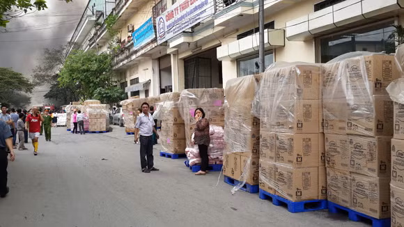 Toàn cảnh đám cháy lớn xảy ra tại công ty Diana ảnh 8