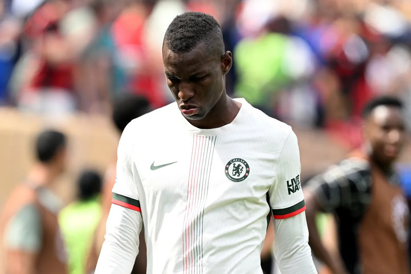 Nicolas Jackson "báo" cả đội Chelsea vì tấm thẻ đỏ Nicolas Jackson "báo" cả đội Chelsea vì tấm thẻ đỏ