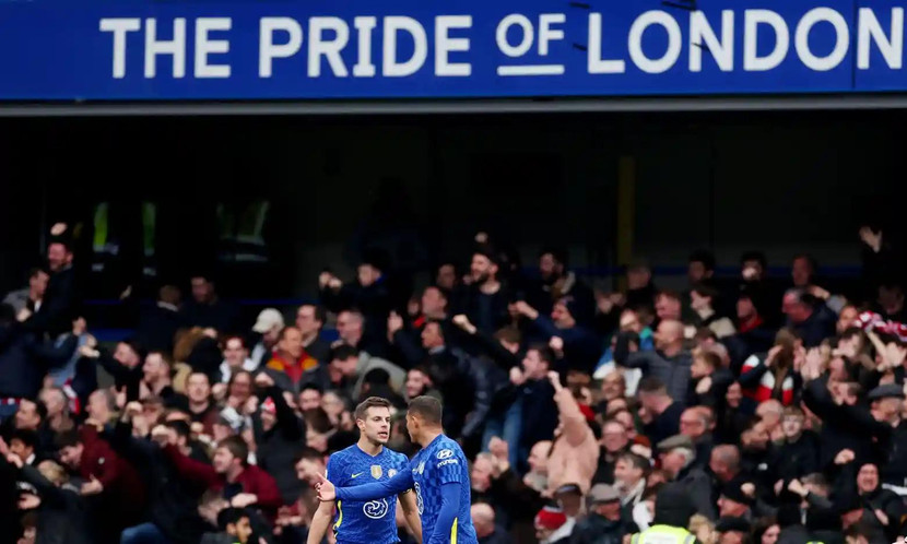 Hàng thủ Chelsea chơi như mơ ngủ ở trận này