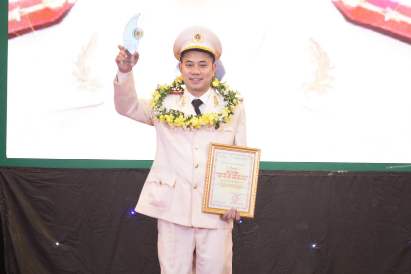 Đại úy Nguyễn Đình Chiểu, Cán bộ Công an phường Xuân Tảo, quận Bắc Từ Liêm.