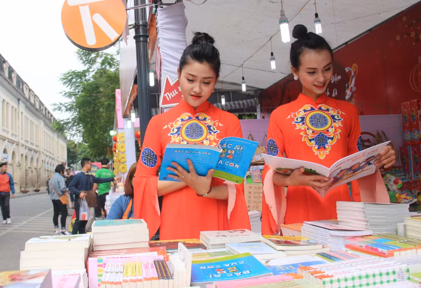 Hà Nội tổ chức hội sách lớn chào mừng 70 năm Ngày Giải phóng Thủ đô vào cuối tháng 9/2024 Hà Nội tổ chức hội sách lớn chào mừng 70 năm Ngày Giải phóng Thủ đô vào cuối tháng 9/2024