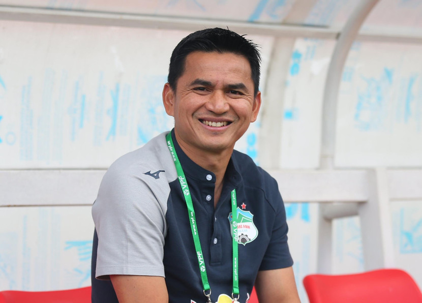 Nụ cười chiến thắng của Kiatisak Nụ cười chiến thắng của Kiatisak