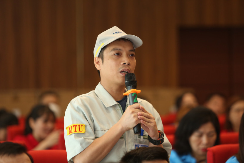 Buổi đối thoại đã có 24 kiến nghị của công nhân, người lao động trực tiếp đến lãnh đạo Thành phố Buổi đối thoại đã có 24 kiến nghị của công nhân, người lao động trực tiếp đến lãnh đạo Thành phố