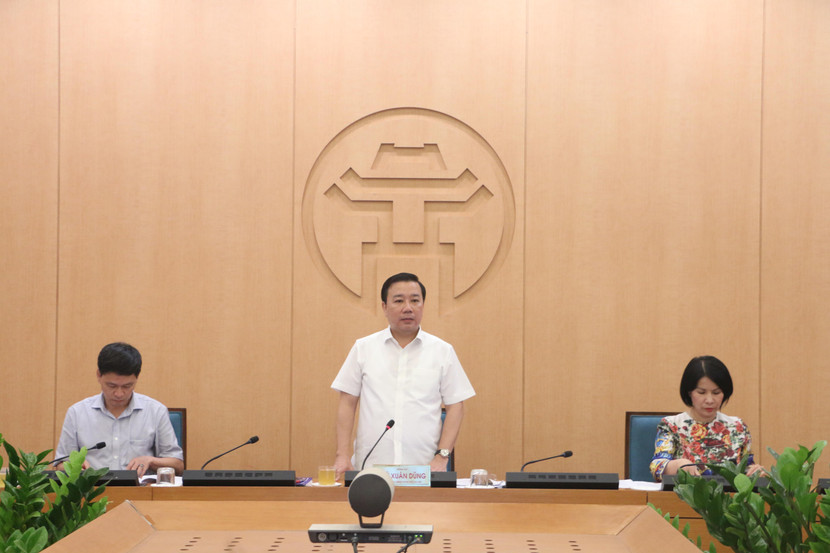 Phó Chủ tịch UBND TP Chử Xuân Dũng chỉ đạo tại hội nghị