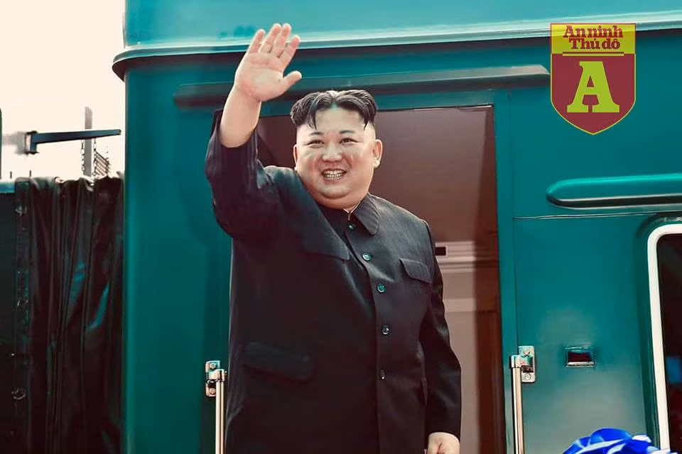 [Cập nhật] Chủ tịch Triều Tiên Kim Jong-un tạm biệt Việt Nam, lên siêu tàu bọc thép về nước ảnh 2