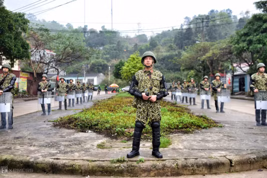 [Cập nhật] Chủ tịch Triều Tiên Kim Jong-un tạm biệt Việt Nam, lên siêu tàu bọc thép về nước ảnh 13
