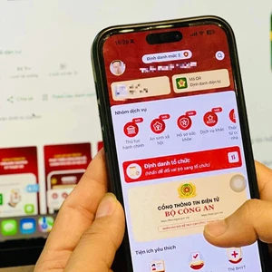 Tin Podcast ngày 21-12-2025: Bộ Công an đề xuất nâng cấp VNeID thành siêu nền tảng số quốc gia