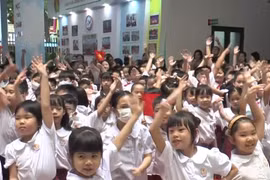 Tin Podcast ngày 7/8/2026: Xử lý nghiêm tình trạng lạm thu và dạy thêm trái quy định năm học 2026-2027