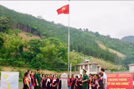 Lòng dân vững, biên giới mạnh, bảo vệ vững chắc chủ quyền Tổ quốc và an ninh quốc gia 