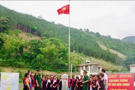 Lòng dân vững, biên giới mạnh, bảo vệ vững chắc chủ quyền Tổ quốc và an ninh quốc gia 